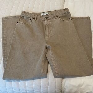 Women’s Abercrombie & Fitch 90’s Relaxed Jean High Rise